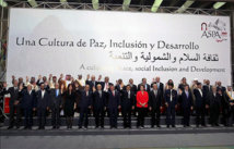 Los presidentes de los países árabes y sudamericanos en Lima, Perú. Los presidentes de los países árabes y sudamericanos en Lima, Perú.