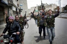 Hombres armados en Siria. Hombres armados en Siria.