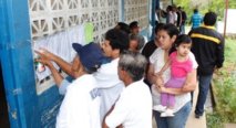 Nicaragüenses en un colegio electoral Nicaragüenses en un colegio electoral