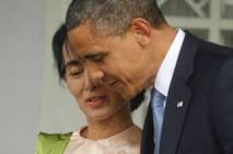 Aung San Suu Kyi-izquierda- y Barak Obama