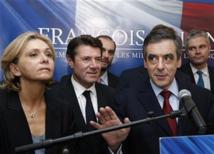 François Fillon, a la derecha François Fillon, a la derecha