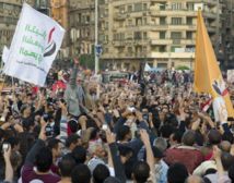 Incendian sedes de partido islamista egipcio tras decisión presidencial Incendian sedes de partido islamista egipcio tras decisión presidencial