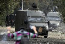 Manifestantes y policías se enfrentan en las calles de El Cairo Manifestantes y policías se enfrentan en las calles de El Cairo