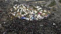 Miles de manifestantes en la plaza de la Liberación-Tahrir-en El Cairo, protestan contra el decreto de Mursi. Miles de manifestantes en la plaza de la Liberación-Tahrir-en El Cairo, protestan contra el decreto de Mursi.