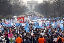 Miles de manifestantes en Paris contra el matrimonio homosexual