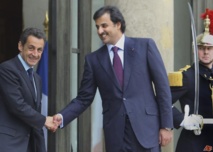 Nicolas Sarkozy-izquierda-y Tamim Bin Hamad Al Thani