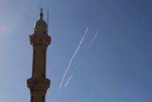 Dos aviones israelíes sobrevolando el sur de Líbano Dos aviones israelíes sobrevolando el sur de Líbano