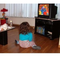 Exceso de tele de niño aumenta riesgo de conducta antisocial (estudio) Exceso de tele de niño aumenta riesgo de conducta antisocial (estudio)