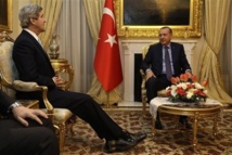 John Kerry-izquierda-y Recep Tayeb Erdogan, en Turquía John Kerry-izquierda-y Recep Tayeb Erdogan, en Turquía