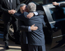 Chuck Hagel-de espaldas-y Ehud Barak