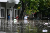 Temporal deja al menos 54 muertos en Argentina, 46 de ellos en La Plata Temporal deja al menos 54 muertos en Argentina, 46 de ellos en La Plata