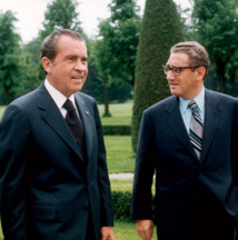 Richard Nixon-izquierda-y Henry Kissinger Richard Nixon-izquierda-y Henry Kissinger