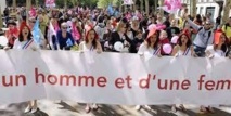 Manifestantes contra el matrimonio homosexual, en París.