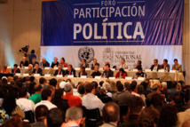 Instalan en Bogotá foro sobre participación política de la guerrilla