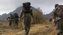 Los primeros rebeldes kurdos del PKK llegan a Irak tras retirarse de Turquía