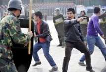Veintisiete muertos en disturbios en la región musulmana china de Xinjiang