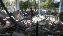 Sismo en Indonesia causa al menos 11 muertos y unos 50 heridos Sismo en Indonesia causa al menos 11 muertos y unos 50 heridos