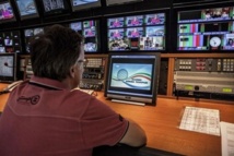 La televisión pública griega reinicia sus emisiones con dificultades La televisión pública griega reinicia sus emisiones con dificultades