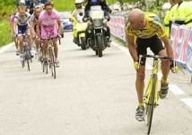 Marco Pantani, a la derecha.