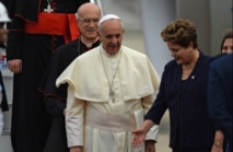 El papa Francisco-centro-y la presidenta de Brasil, Dilma Rousseff. El papa Francisco-centro-y la presidenta de Brasil, Dilma Rousseff.
