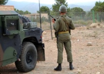 Ocho militares tunecinos murieron el lunes en tiroteo con grupo "terrorista" Ocho militares tunecinos murieron el lunes en tiroteo con grupo "terrorista"