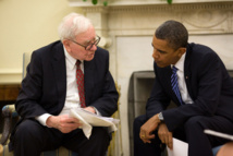 Warren Buffett-izquierda-y Obama, en la casa blanca.