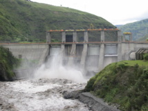 Ecuador anuncia ambicioso plan energético con Colombia, Chile, Perú y Bolivia