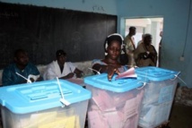 Una mauritana votando Una mauritana votando