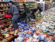 Un muerto por saqueos en medio de huelga policial en provincia argentina Un muerto por saqueos en medio de huelga policial en provincia argentina