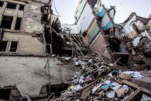 Un atentado con coche bomba contra la policía en Egipto causó 15 muertos y más de 100 heridos Un atentado con coche bomba contra la policía en Egipto causó 15 muertos y más de 100 heridos