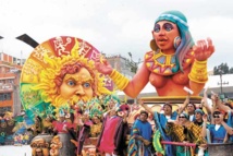 La ciudad colombiana de Pasto celebra carnaval pagano de Negros y Blancos