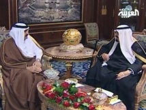 El antiguo emir de Catar-a la izquierda-y el rey saudí. El antiguo emir de Catar-a la izquierda-y el rey saudí.