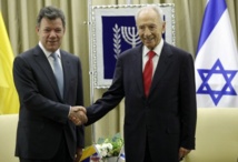 El presidente colombiano, Santos-izquierda-con el presidente israelí, Peres El presidente colombiano, Santos-izquierda-con el presidente israelí, Peres