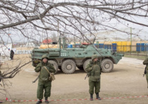 Ucrania se prepara a evacuar soldados de Crimea, donde fuerzas prorrusas ocupan bases de Marina Ucrania se prepara a evacuar soldados de Crimea, donde fuerzas prorrusas ocupan bases de Marina