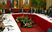 La primera reunión entre el gobierno y la oposición La primera reunión entre el gobierno y la oposición