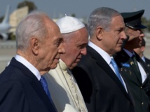 De izquierda a derecha, Peres, el papa Francisco y Netanyahu