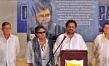 Los delegados de las FARC, entre ellos Iván Márquez, ante el micrófono Los delegados de las FARC, entre ellos Iván Márquez, ante el micrófono