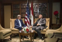 Kerry-izquierda-y Shukri Kerry-izquierda-y Shukri