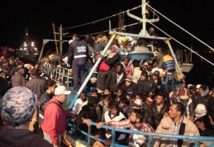 Inmigrantes llegando a Italia Inmigrantes llegando a Italia