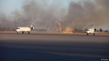 Violentos combates alrededor de aeropuerto libio de Trípoli