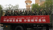Policías chinos