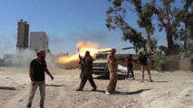 Los combates entre milicias rivales se reanudan alrededor del aeropuerto de Trípoli