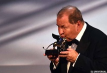 Roy Andersson al recoger el León de oro Roy Andersson al recoger el León de oro