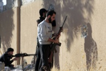 Liberados los rehenes turcos en Irak, miles de kurdos huyen de yihadistas del EI en Siria Liberados los rehenes turcos en Irak, miles de kurdos huyen de yihadistas del EI en Siria