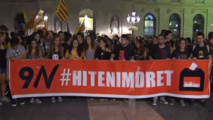 Manifestantes a favor de la consulta Manifestantes a favor de la consulta