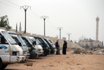 Autobuses desafían "ruta del miedo" en ciudad siria de Alepo Autobuses desafían "ruta del miedo" en ciudad siria de Alepo