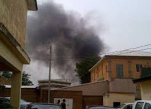 Al menos 31 muertos en doble atentado con bomba en centro de Nigeria Al menos 31 muertos en doble atentado con bomba en centro de Nigeria