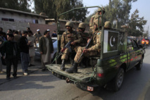 El ejército paquistaní contraataca tras la matanza talibán en Peshawar