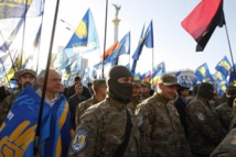 Manifestantes nazis en Kiev