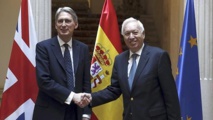 Hammon-a la izquierda-y García Margallo